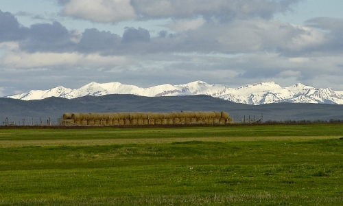 Bondurant and Wyoming Mountain Range