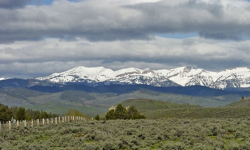 Bondurant and Wyoming Mountain Range