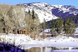 Budges' Slide Lake Rental Homes - on the lake