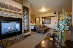 White Buffalo Club - Luxury Downtown Hotel Suites