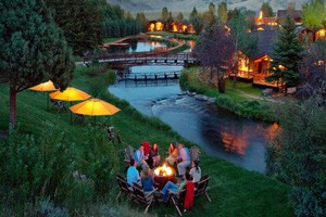 Rustic Inn Creekside Resort and Spa