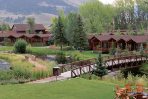 Rustic Inn Creekside Resort - across from Trail