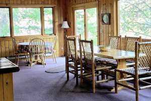 Budges' Slide Lake Cabins - lakeside & Teton views