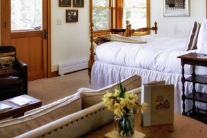 Trail Creek Ranch - guest cabins & homes